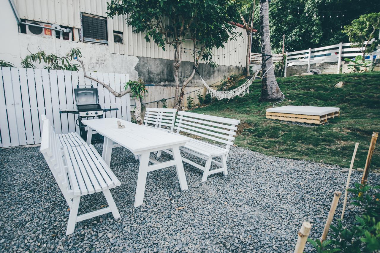 Yellow'S Kenting B&B Nanwan Bagian luar foto