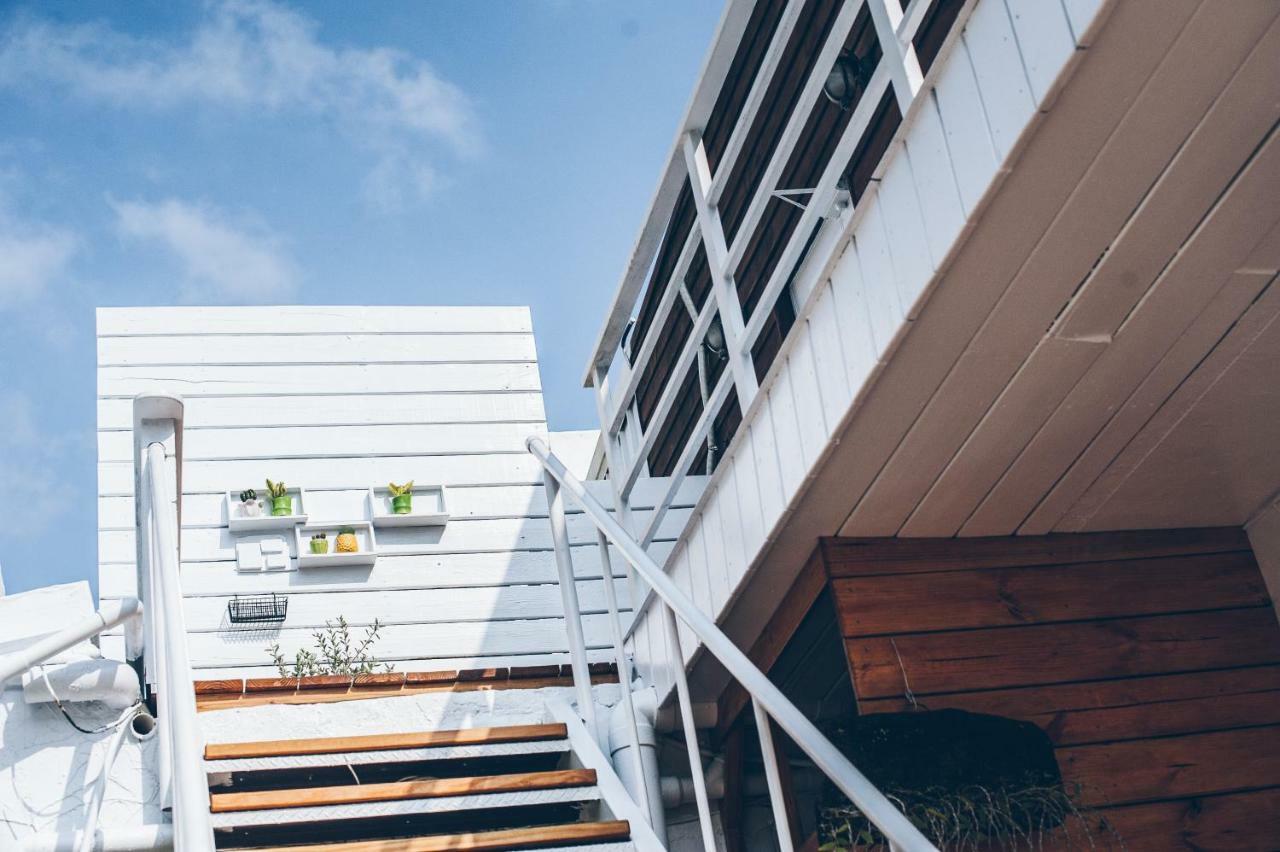 Yellow'S Kenting B&B Nanwan Bagian luar foto